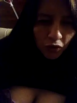 Snapshot of Gaby_lulu chatting on May 12, 3:36 am Gaby lulu online show from May 12, 3:36 am