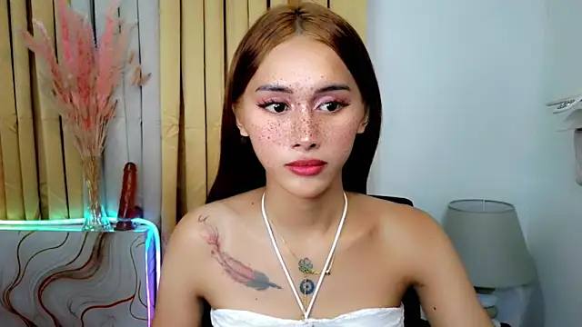 Snapshot of Fuuk_sexdOll69 chatting on June 2, 2:24 am Fuuk sexdOll69 online show from June 2, 2:24 am