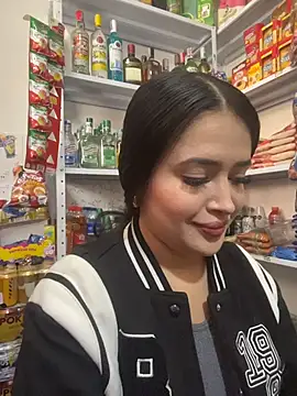 Snapshot of Sara_fun chatting on February 19, 2:57 pm Sara fun online show from February 19, 2:57 pm