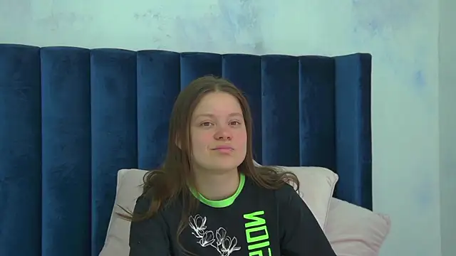 SaraFranklins online show from April 30, 4:46 pm