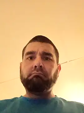 eddsmiles7 online show from April 16, 11:18 pm