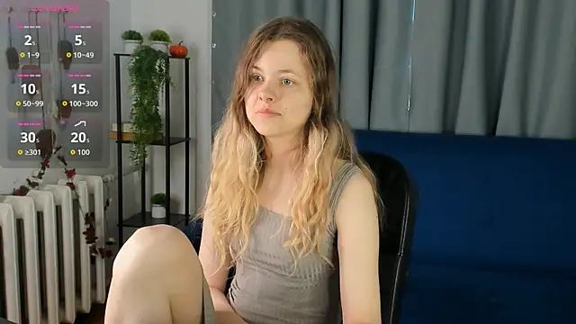 Glitch Doll online show from April 30, 5:14 am