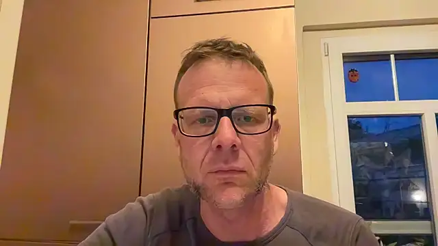 Snapshot of o_florian_o1 chatting on May 11, 7:00 pm o florian o1 online show from May 11, 7:00 pm