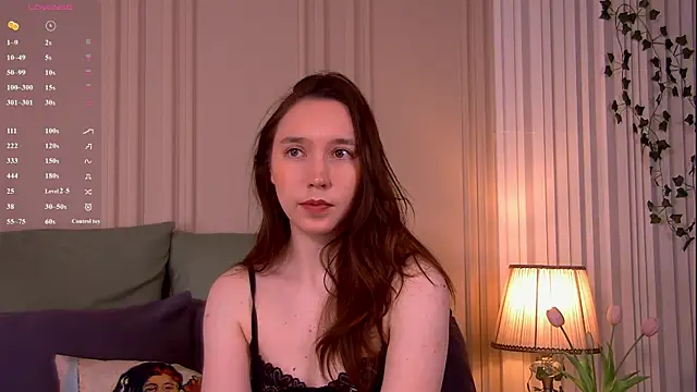 Suzaneey online show from May 1, 6:23 pm