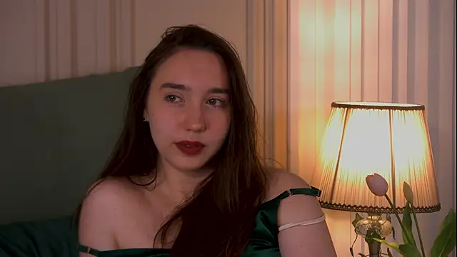Suzaneey online show from May 31, 7:26 pm