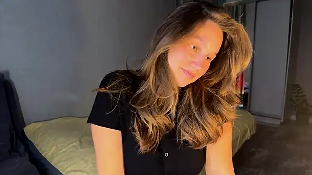 Snapshot of secretnaya_girl chatting on July 4, 8:20 am secretnaya girl online show from July 4, 8:20 am