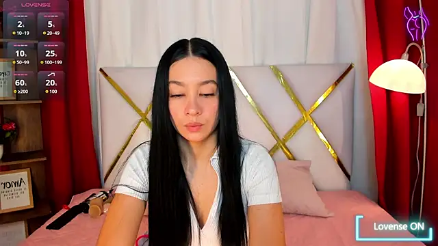 Lila-pinkky online show from April 20, 11:46 am