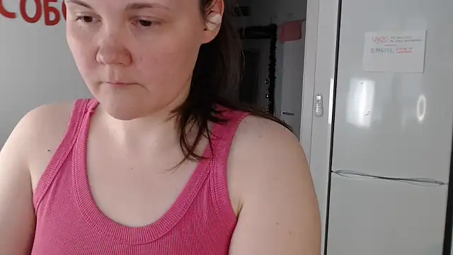 Snapshot of Nodarell chatting on May 28, 2:47 pm Nodarell online show from May 28, 2:47 pm
