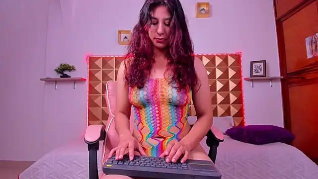 Snapshot of Naughty_Kat_ chatting on April 25, 3:42 am Naughty Kat online show from April 25, 3:42 am