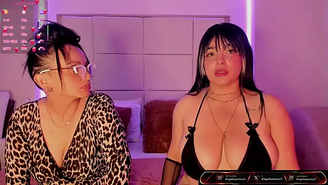 Snapshot of Agatha_Atenea11 chatting on April 30, 2:40 am Agatha Atenea11 online show from April 30, 2:40 am