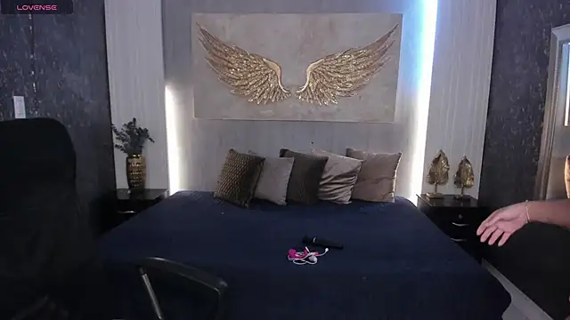 emy  ly online show from May 10, 4:28 am