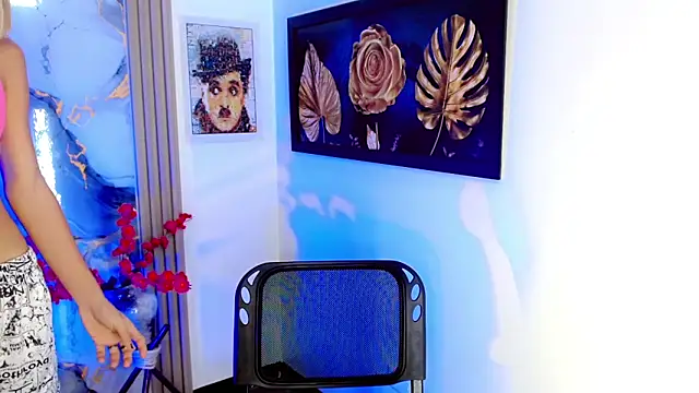 Snapshot of gaby_dream_ chatting on July 1, 3:52 am gaby dream online show from July 1, 3:52 am