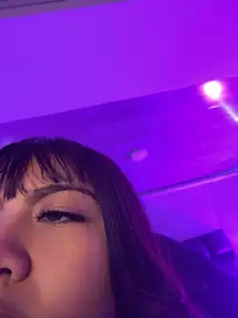 Snapshot of kira_ec chatting on June 10, 7:13 pm kira ec online show from June 10, 7:13 pm