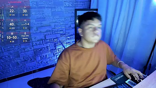 Juan David0 online show from April 19, 2:00 am