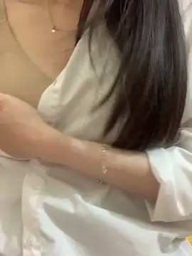 Snapshot of Summ_vn chatting on May 8, 2:00 pm Summ vn online show from May 8, 2:00 pm