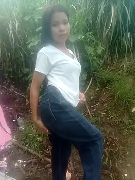 Snapshot of lelenana chatting on July 19, 10:46 pm lelenana online show from July 19, 10:46 pm