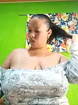DivaCaliente1 online show from May 8, 4:29 am