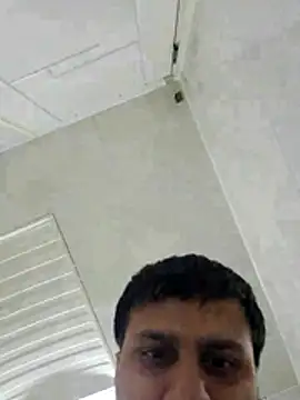 Snapshot of dickforpussyy chatting on May 16, 5:15 am dickforpussyy online show from May 16, 5:15 am
