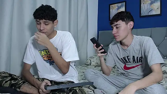Thiago And Gael online show from June 19, 12:04 am