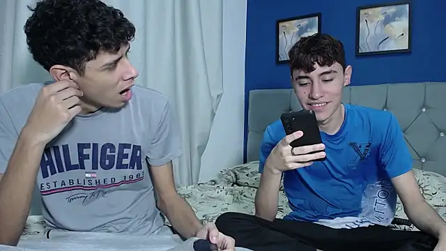 Thiago And Gael online show from June 20, 11:29 pm
