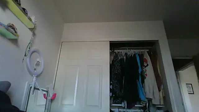Snapshot of ajsin7 chatting on April 18, 11:16 pm ajsin7 online show from April 18, 11:16 pm