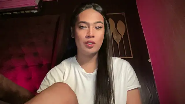 Snapshot of majestic_sydney chatting on July 5, 12:28 am majestic sydney online show from July 5, 12:28 am
