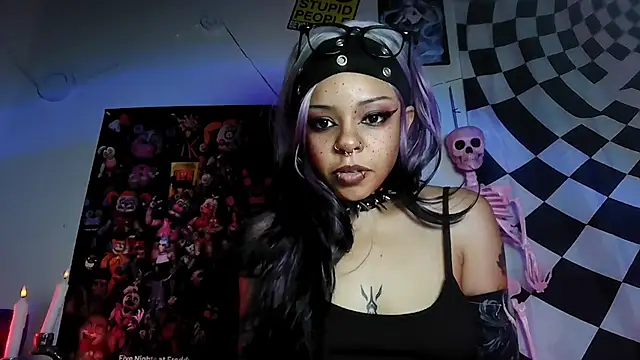 nerdyhotgoth online show from July 12, 6:26 am