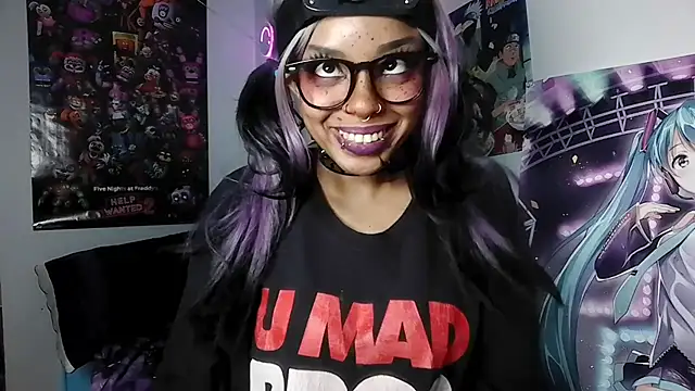 nerdyhotgoth online show from July 26, 6:21 am