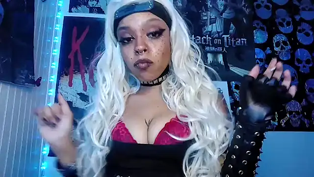 nerdyhotgoth online show from August 8, 11:12 am