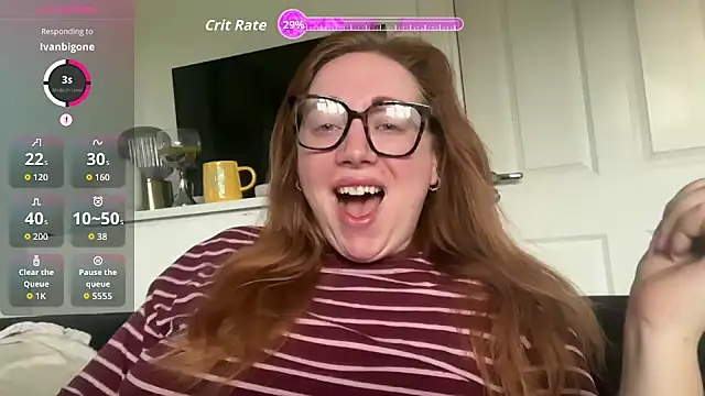 Snapshot of arielsweetieee chatting on April 21, 6:20 am arielsweetieee online show from April 21, 6:20 am