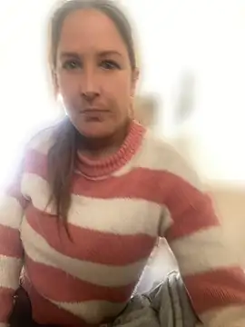 PrettySavannah online show from June 27, 10:31 am