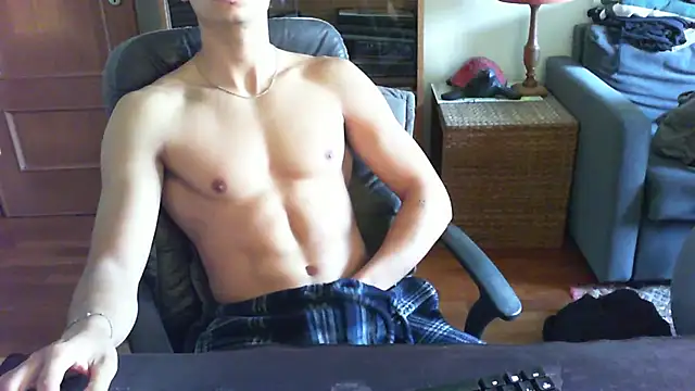 Snapshot of vlineandabs chatting on May 3, 9:37 am vlineandabs online show from May 3, 9:37 am