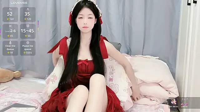 Snapshot of XiaoMei-iiiiii chatting on April 27, 6:33 am XiaoMei-iiiiii online show from April 27, 6:33 am
