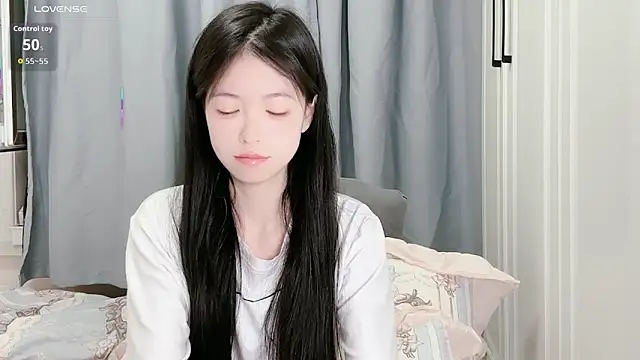Snapshot of XiaoMei-iiiiii chatting on May 28, 4:37 pm XiaoMei-iiiiii online show from May 28, 4:37 pm