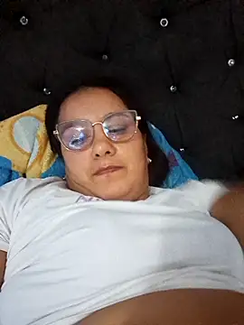 Snapshot of Samanta-42 chatting on June 18, 2:54 pm Samanta-42 online show from June 18, 2:54 pm