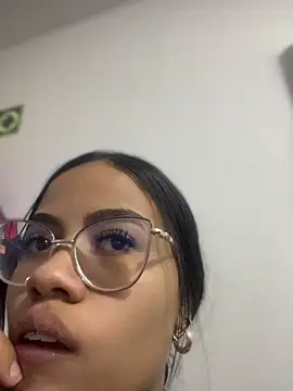 Snapshot of Susan_Voltaire chatting on May 22, 6:46 pm Susan Voltaire online show from May 22, 6:46 pm