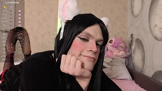 nightrapunzel online show from April 17, 7:06 pm