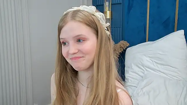 Snapshot of LilianHowards chatting on June 12, 10:58 am LilianHowards online show from June 12, 10:58 am