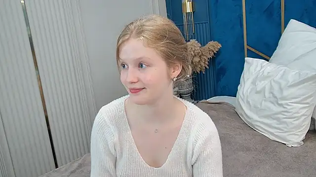 Snapshot of LilianHowards chatting on June 14, 10:28 am LilianHowards online show from June 14, 10:28 am