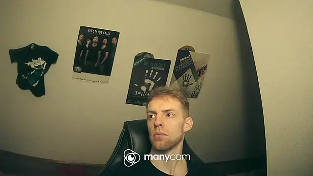 Snapshot of Milkyman7 chatting on December 15, 1:46 am Milkyman7 online show from December 15, 1:46 am