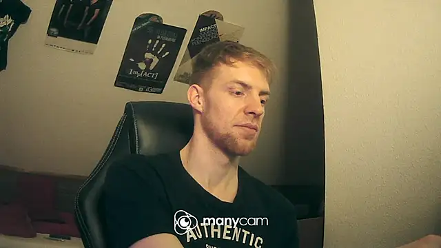 Snapshot of Milkyman7 chatting on December 22, 12:17 am Milkyman7 online show from December 22, 12:17 am