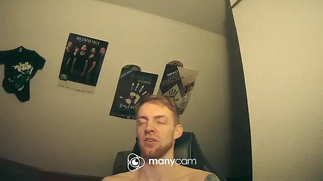 Snapshot of Milkyman7 chatting on December 23, 12:57 am Milkyman7 online show from December 23, 12:57 am