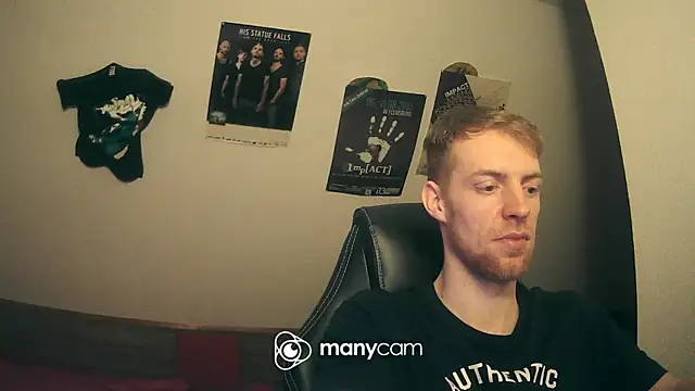 Snapshot of Milkyman7 chatting on December 23, 9:51 pm Milkyman7 online show from December 23, 9:51 pm