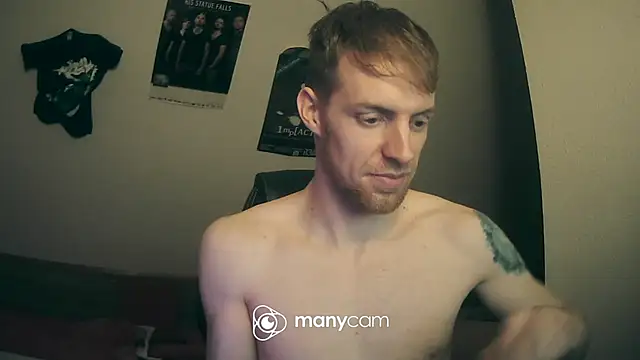 Snapshot of Milkyman7 chatting on December 24, 4:00 am Milkyman7 online show from December 24, 4:00 am