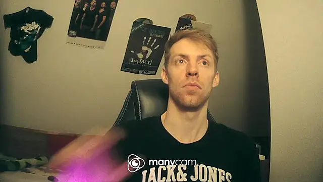 Snapshot of Milkyman7 chatting on January 18, 10:06 pm Milkyman7 online show from January 18, 10:06 pm