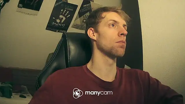 Snapshot of Milkyman7 chatting on February 6, 9:17 pm Milkyman7 online show from February 6, 9:17 pm