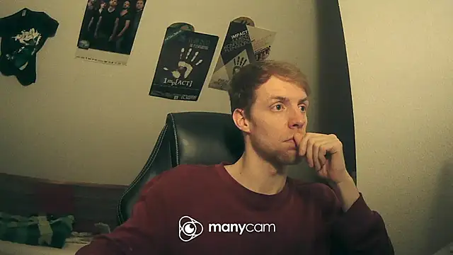 Snapshot of Milkyman7 chatting on February 10, 9:15 pm Milkyman7 online show from February 10, 9:15 pm