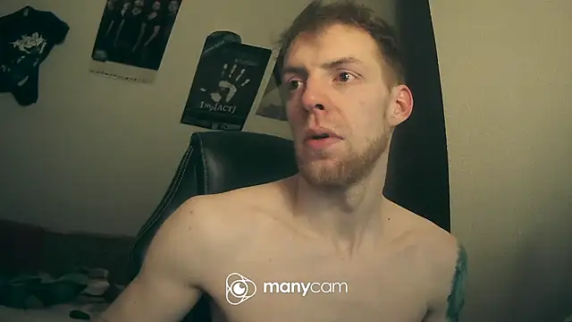 Snapshot of Milkyman7 chatting on February 22, 1:11 am Milkyman7 online show from February 22, 1:11 am