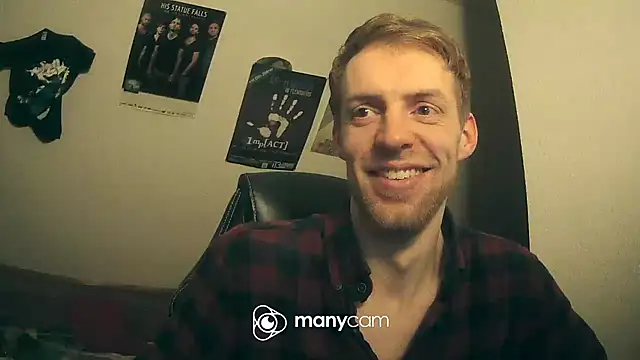 Snapshot of Milkyman7 chatting on March 15, 12:58 am Milkyman7 online show from March 15, 12:58 am