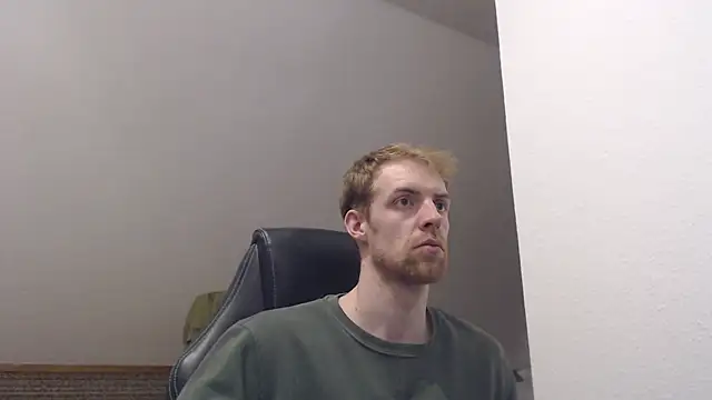 Snapshot of Milkyman7 chatting on October 4, 7:12 pm Milkyman7 online show from October 4, 7:12 pm